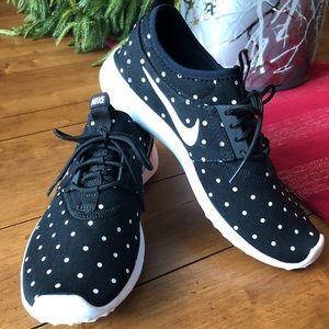 Nike Juvenate Print Tennis Shoe